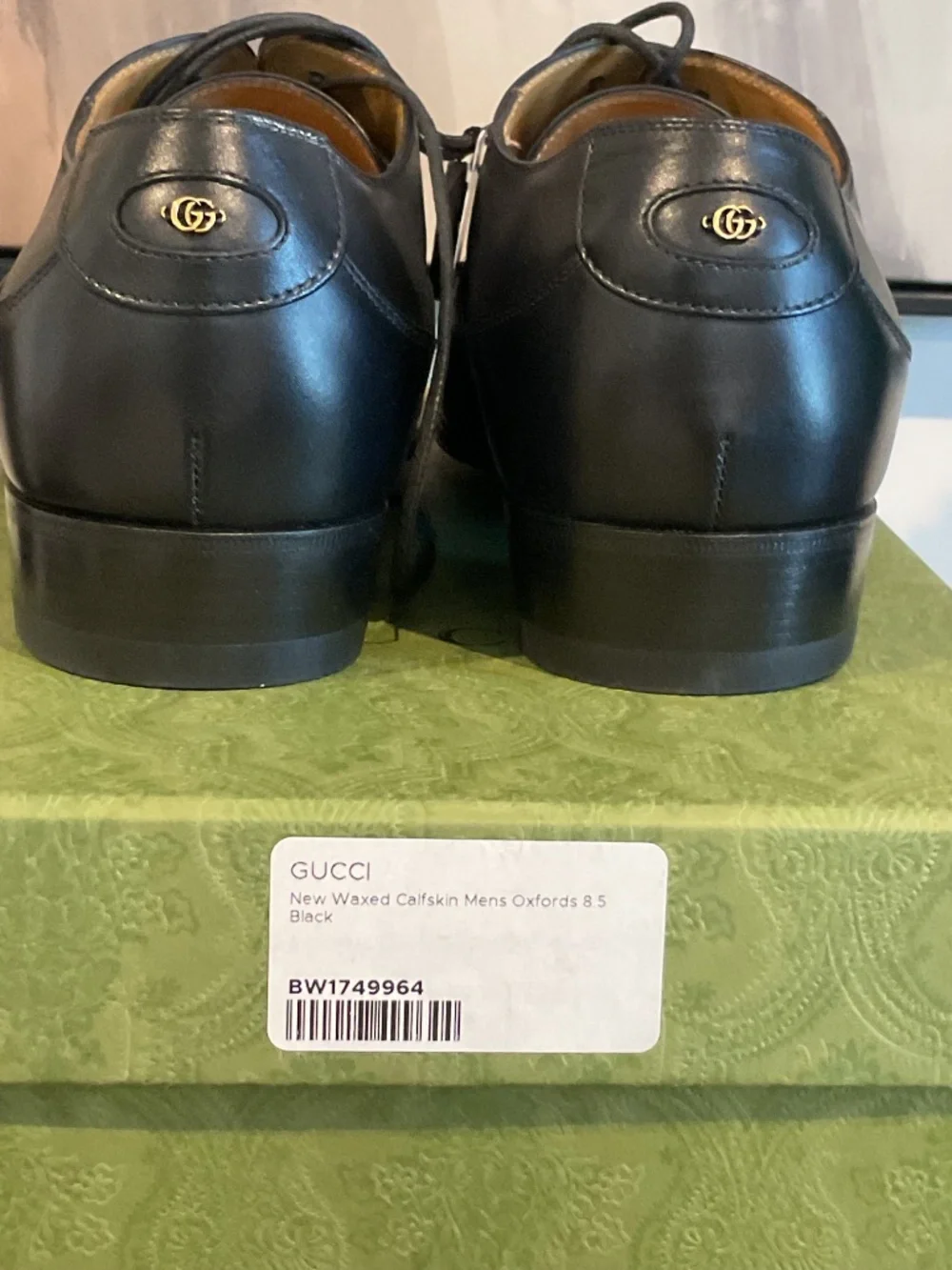 Gucci Mens Calfskin Black Lace-Up Oxfords